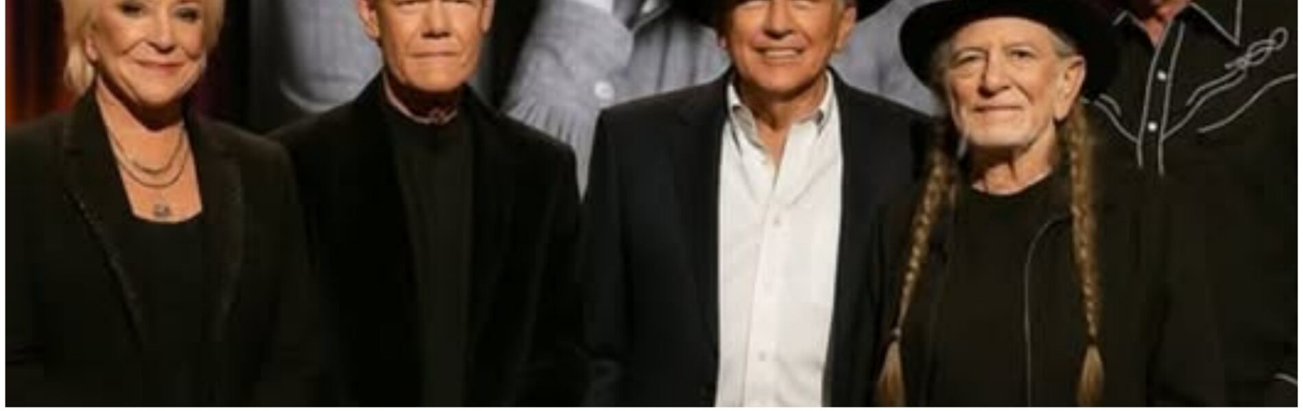 A NIGHT OF TEARS AND TRIBUTES: Willie Nelson’s Shocking Words Turn Loretta Lynn’s Memorial Into a Moment the World Will Never Forget
