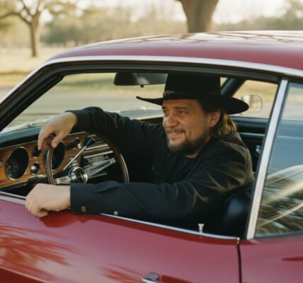 “Trouble Man” — Waylon Jennings’ Gritty Portrait of Struggle and Survival