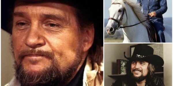 Waylon Jennings - Cedartown Georgia